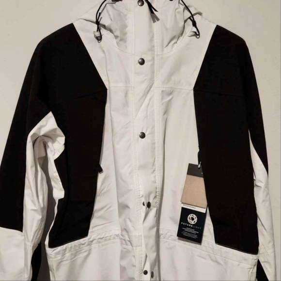 The North Face 1994 Retro Mountain Light FUTURELIGHT Jacket / TNF White - Picture 5 of 9